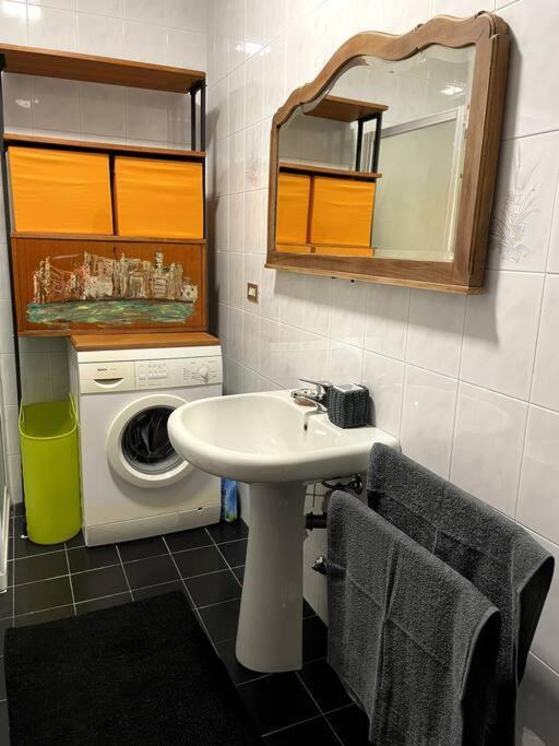 La Casa Dell'Artista Apartment เวโรนา ภายนอก รูปภาพ
