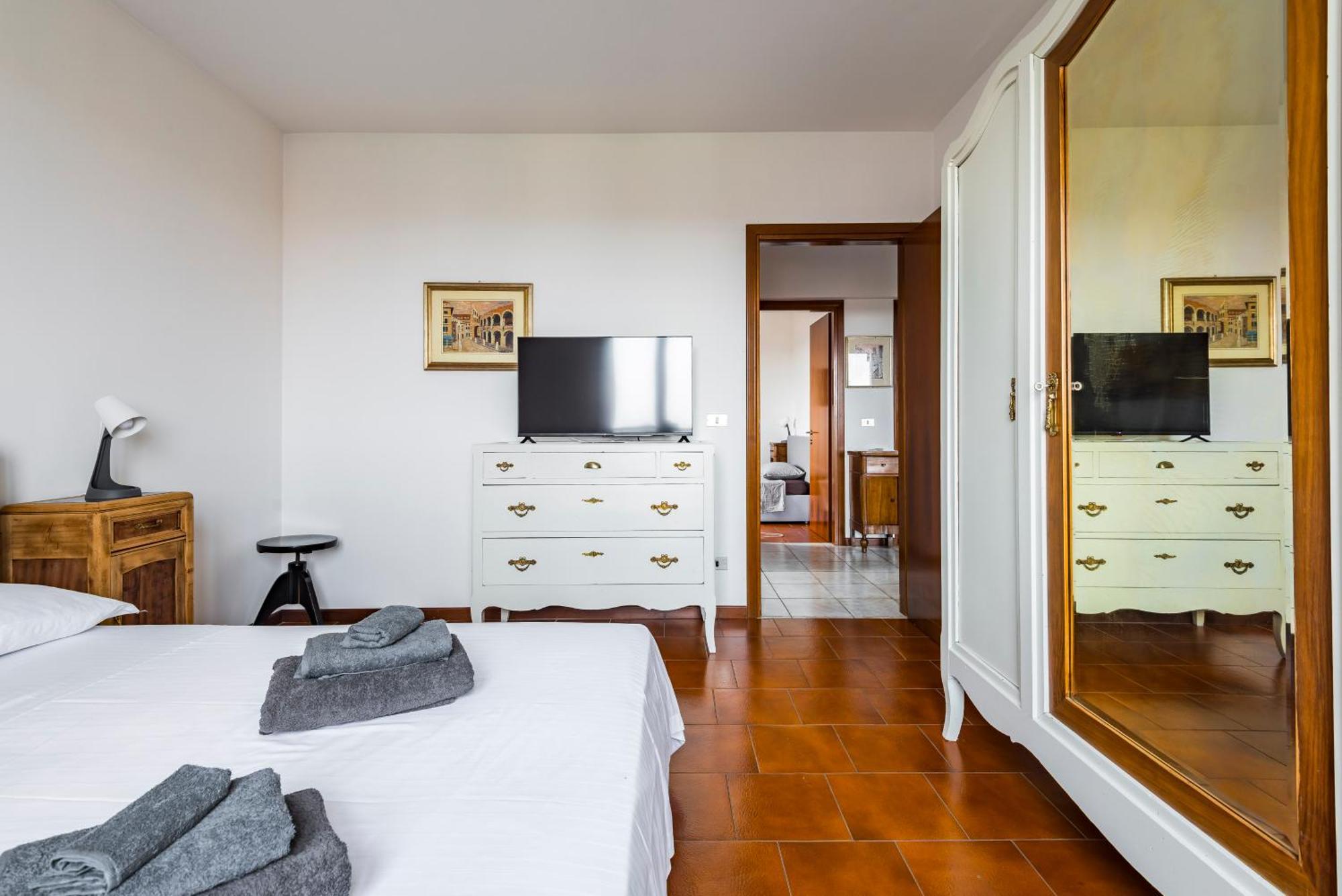 La Casa Dell'Artista Apartment เวโรนา ภายนอก รูปภาพ