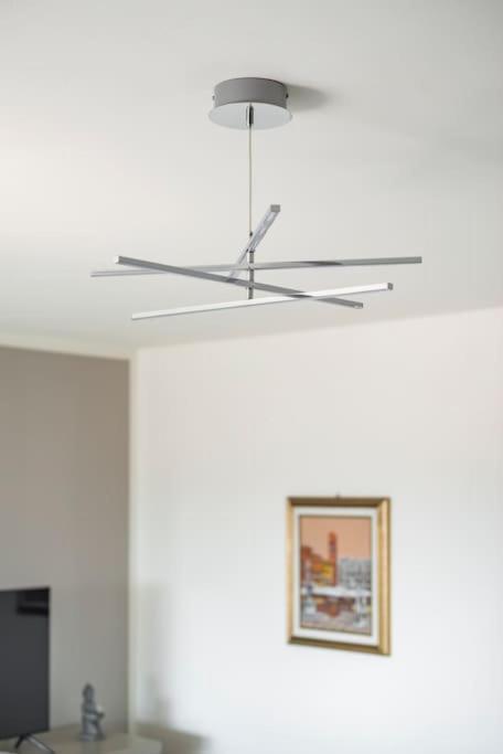 La Casa Dell'Artista Apartment เวโรนา ภายนอก รูปภาพ