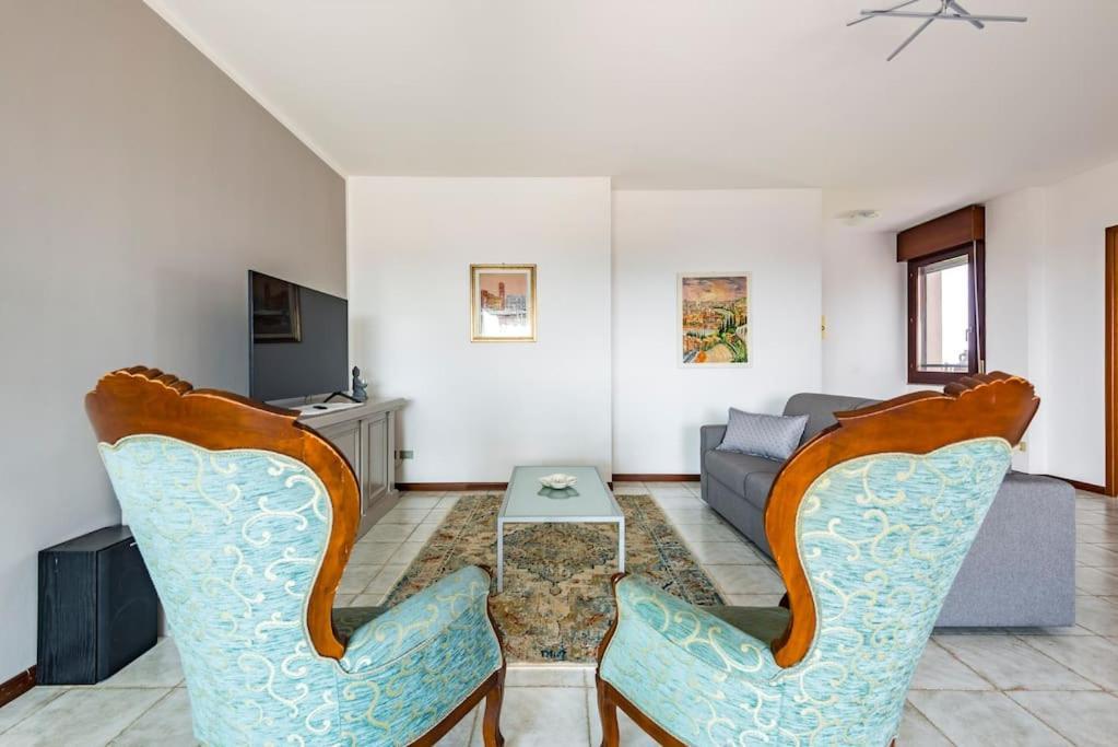 La Casa Dell'Artista Apartment เวโรนา ภายนอก รูปภาพ